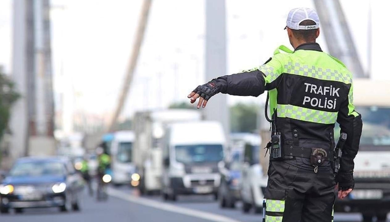 agrida tir deposunda 56 kilo sivi metamfetamin ele gecirildi H6wLZTt4