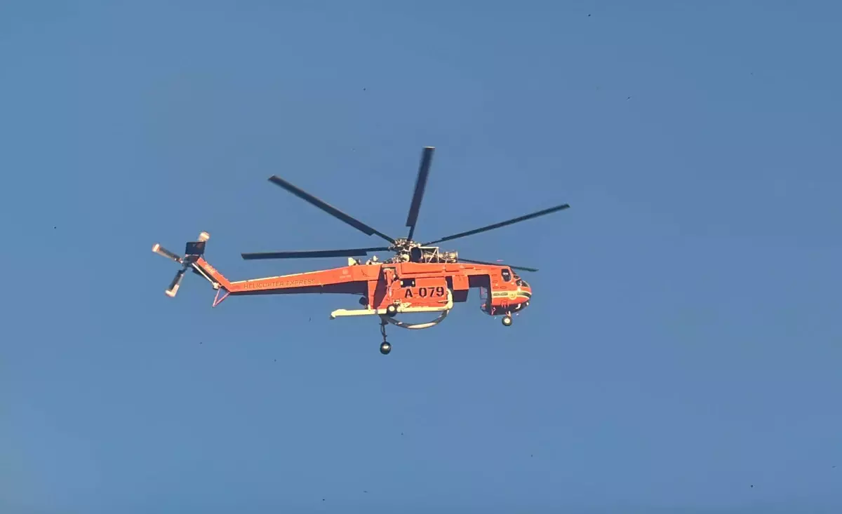 alanyada orman yangini mudahale devam ediyor x9K9q9yg