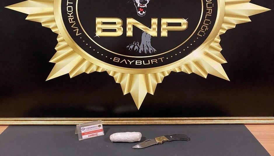 iran uyruklu supheliye bayburtta uyusturucudan sucustu zm13pcLG