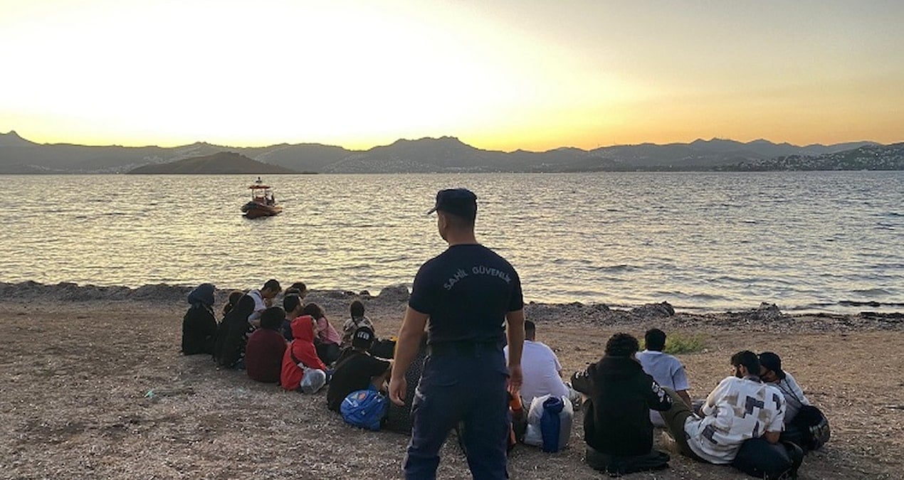 muglada 154 gocmen ve 3 gocmen kacakcisi yakalandi sRu85qSv