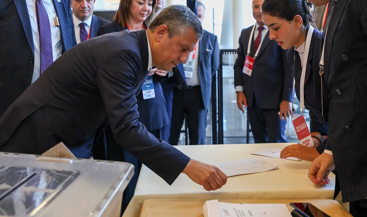 pm ve ydk secimleri sonuclandi iste ozgur ozelin listesindeki isimler f8dJTXvs