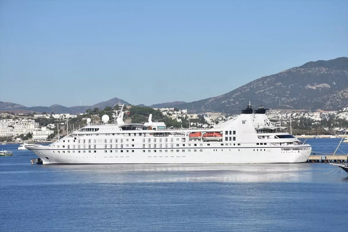 bodruma star legend kruvaziyeri ile 277 turist geldi MGIjw7ls