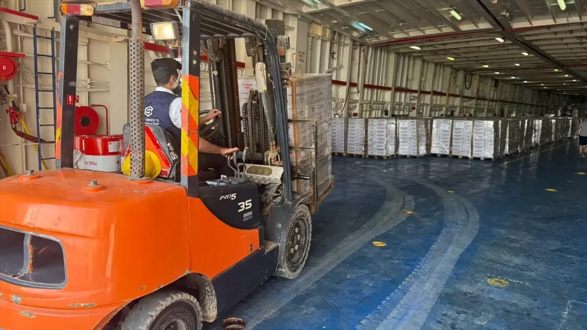 iyilik gemisi gazzelilere yardim gonderiyor cYsS8vP6.jpg