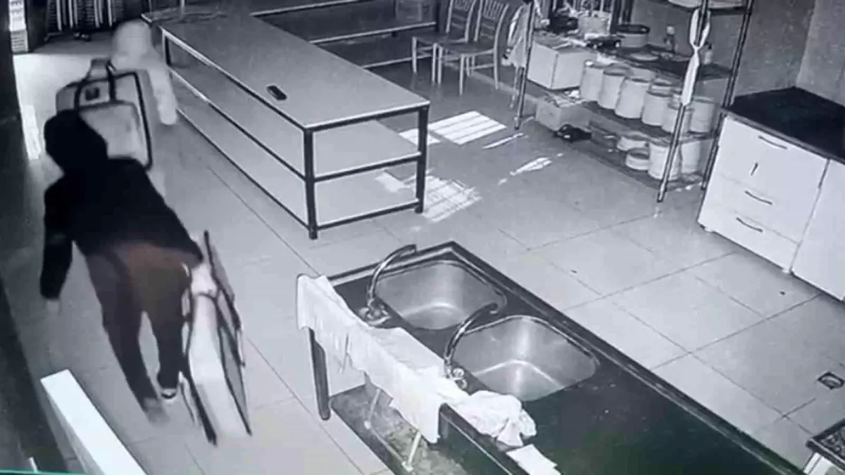 siirtte dugun salonundan ekipman calindi H9PCCnGz.jpg