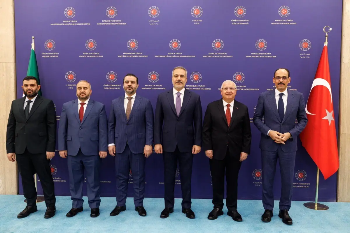 turk ve suriyeli yetkililer suriyenin toprak butunlugu icin bir araya geldi SuKAnYnB.jpg