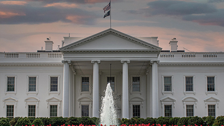 abd tarihinin en uzun kapanmasi bakan uyardi havalimanlarinda kaos yasanacak sE1k1Ndd.jpg