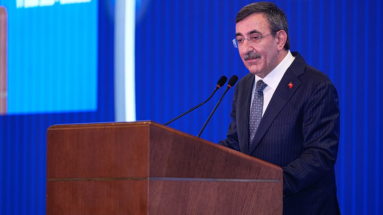 cumhurbaskani yardimcisi yilmaz yilliklandirilmis ihracat 270 milyar dolari asarak rekor kirdi fx3rirqM.jpg