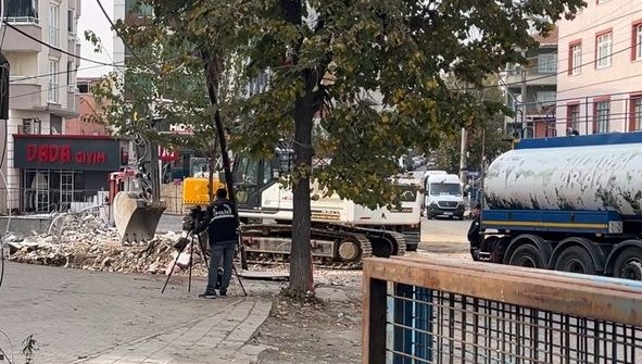 gebzede enkaz kaldirma calismalari suruyor K672pJOO.jpg