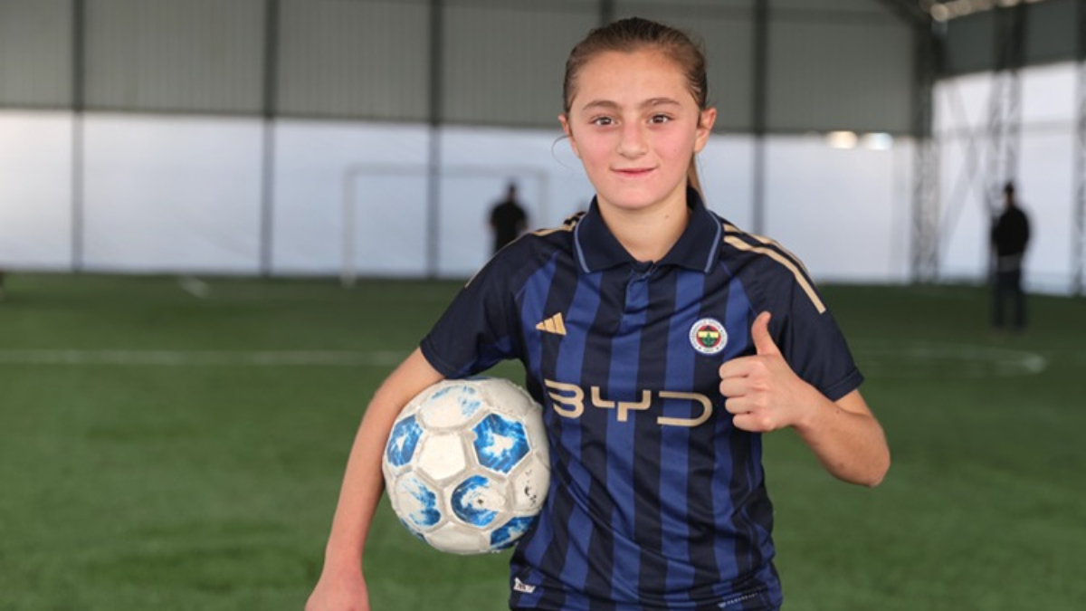 hakkarili sari firtina gulun hayali gercek oldu mezrasina hali saha yapildi v6ID7kEN.jpg