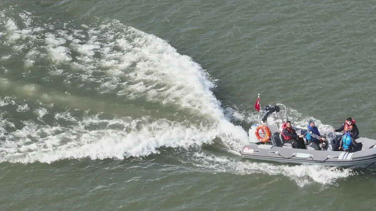 meric nehrinde zodyak botla devriye UWvKtWrx.jpg